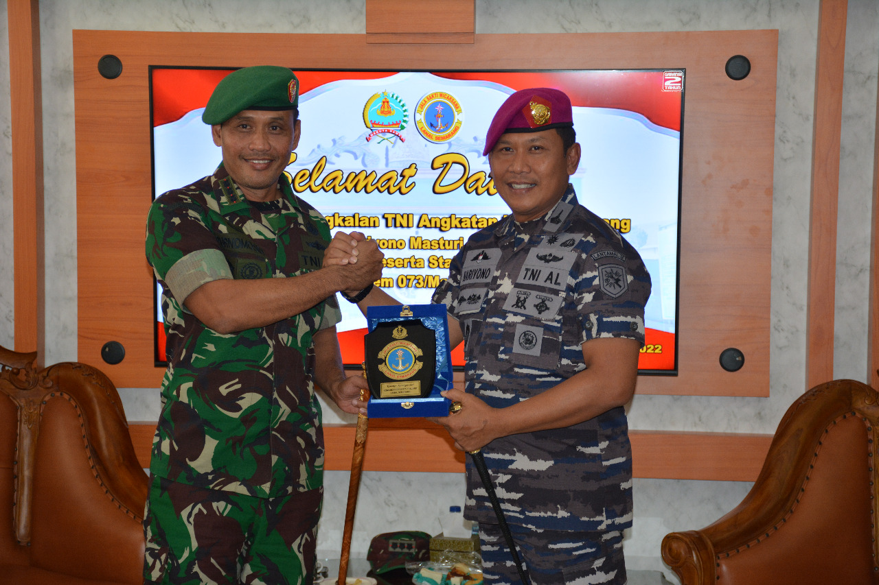 Komandan Lanal Semarang Bersilaturahmi Ke Korem 073/Makutarama 